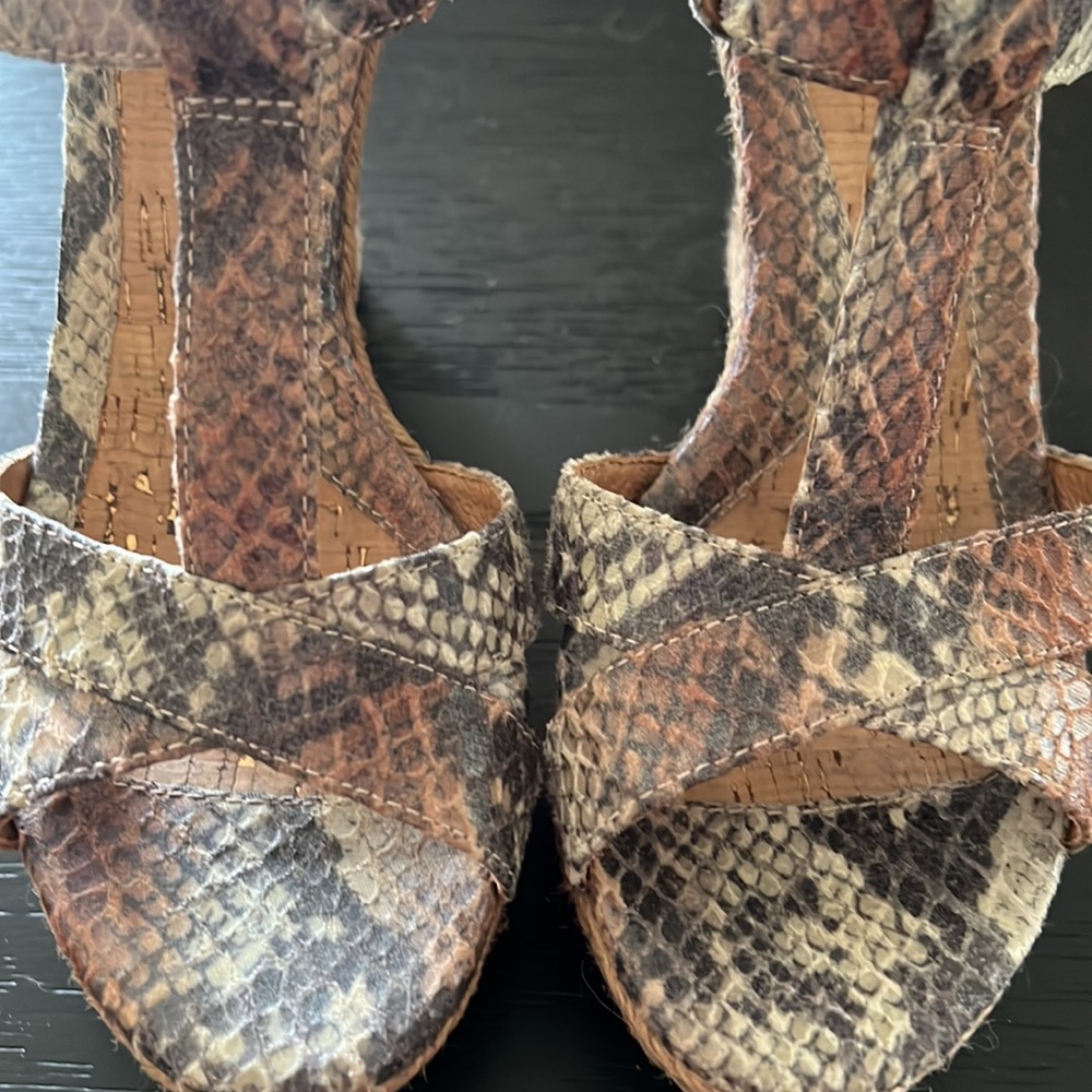 Sofft Python Print Wedges - image 4